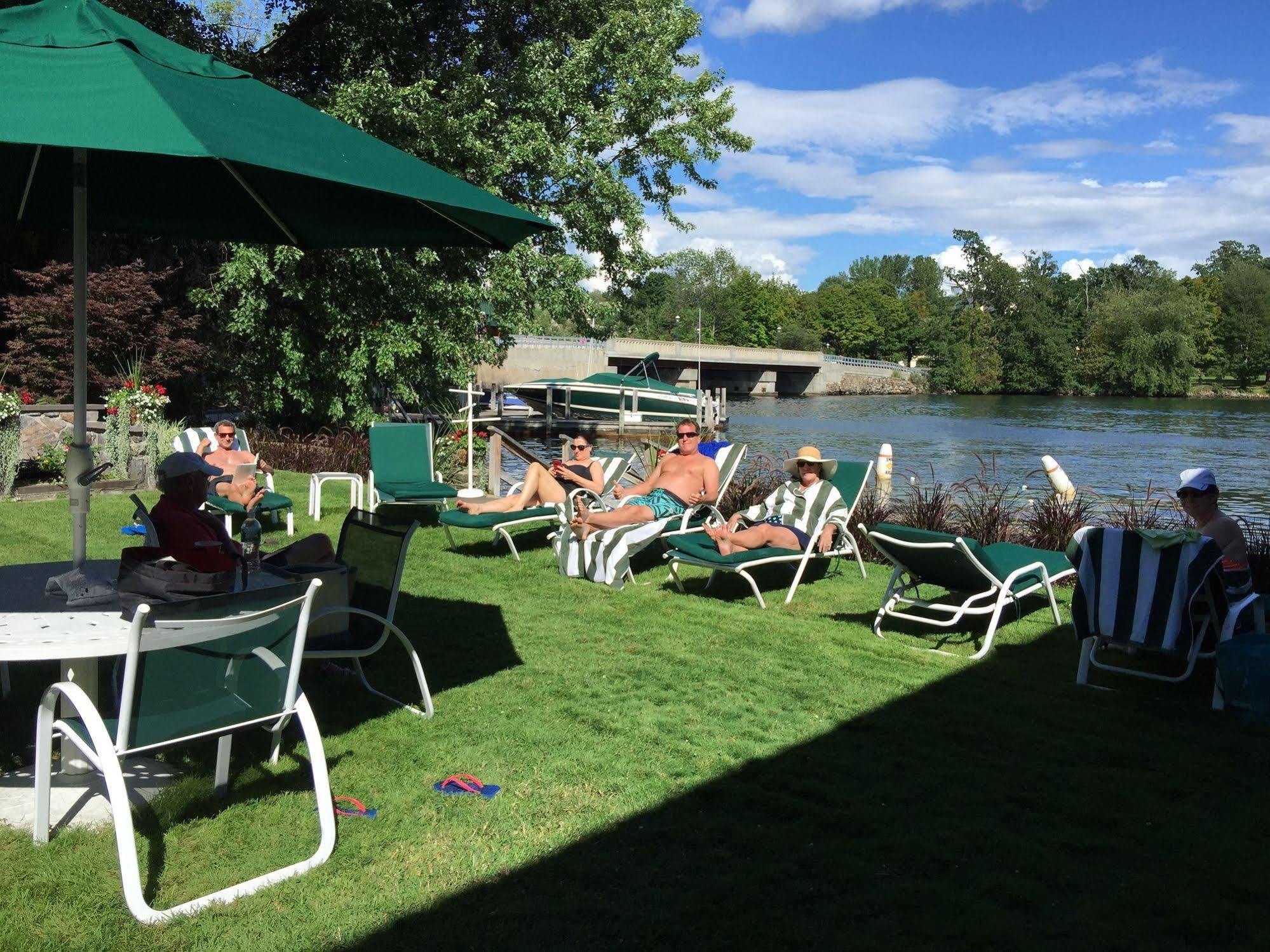 Lake George Boathouse Waterfront Lodging Bolton Landing Eksteriør bilde